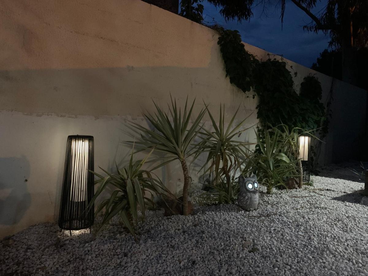 Les Dahlias Appartement 4 Personnes Jacuzzi Barbecue Jardin Arbore Climatise Agde Dış mekan fotoğraf